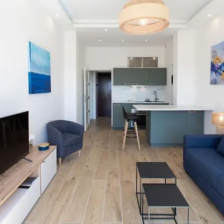 شقة #43 Design Terrace Ac Wifi Sea View 1min *